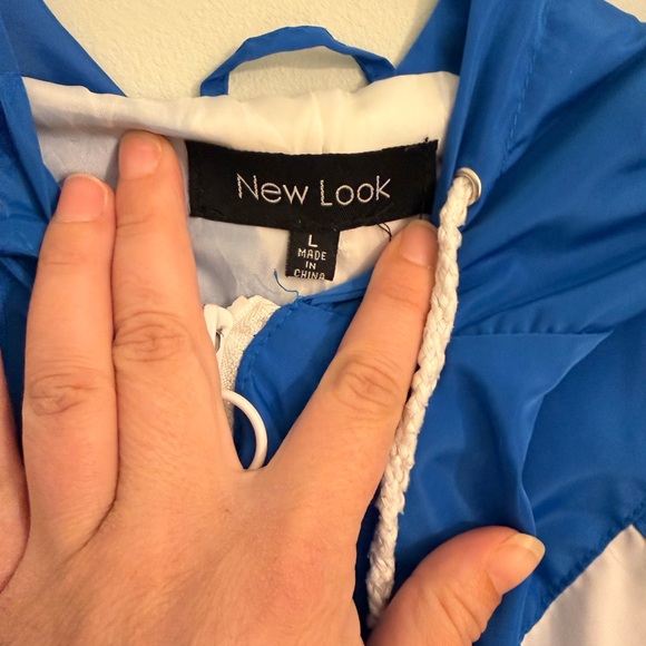 New Look Royal Blue and White Windbreaker - Picture 3 of 3